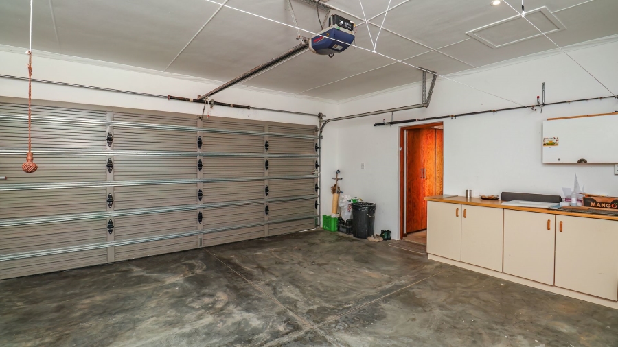 4 Bedroom Property for Sale in Jongensfontein Western Cape